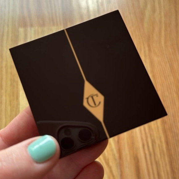 Charlotte Tilbury Luxury Palette - Walk Of No Shame - Picture 2 of 12